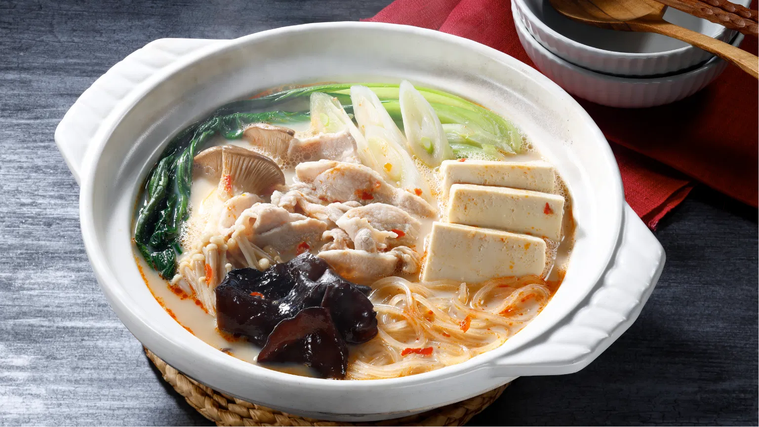 麻辣のおいしさが際立つ うま辛麻辣豆乳鍋